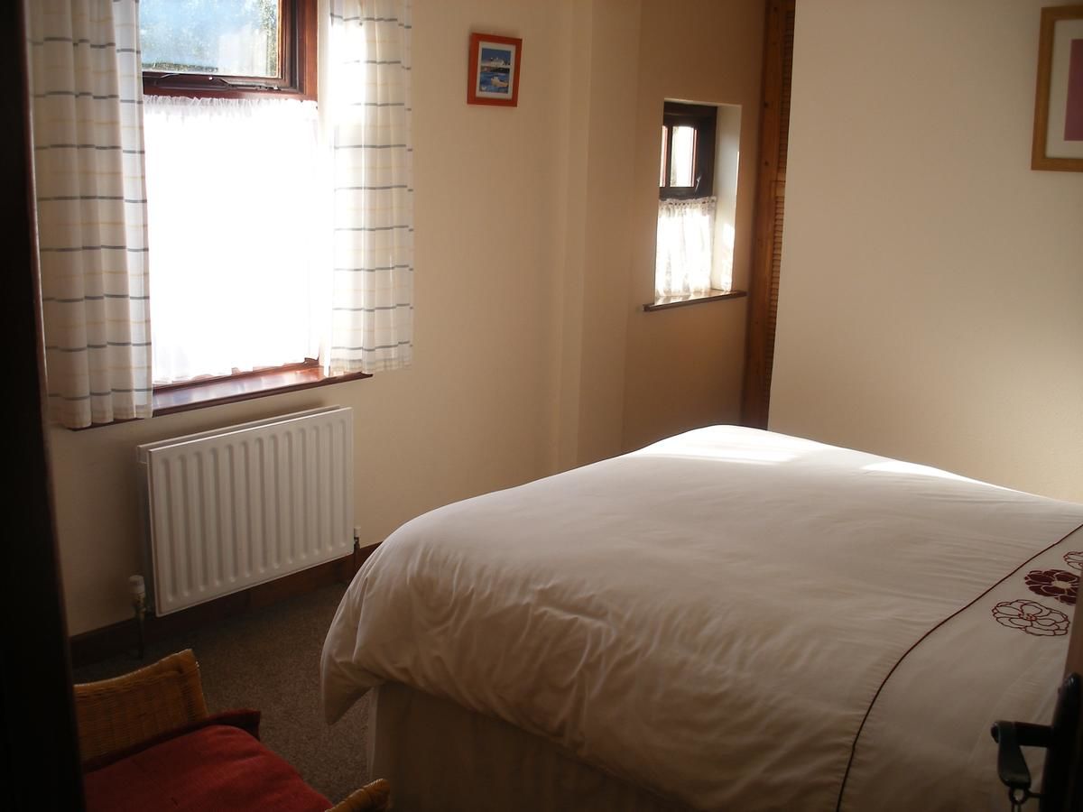 Отели типа «постель и завтрак» Doolin Cottage B&B Дулин