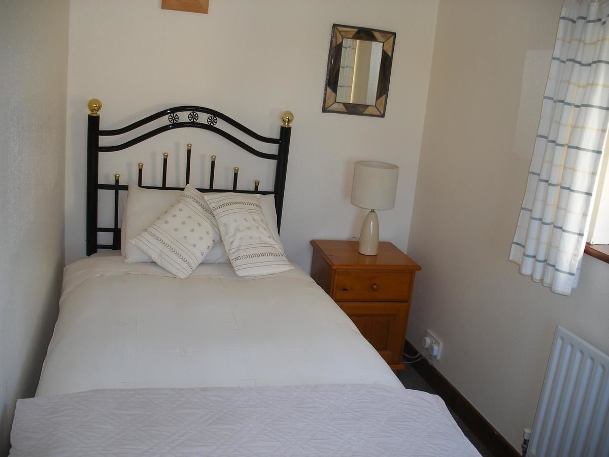 Отели типа «постель и завтрак» Doolin Cottage B&B Дулин