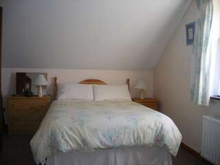 Отели типа «постель и завтрак» Doolin Cottage B&B Дулин Двухместный номер с 2 отдельными кроватями-4